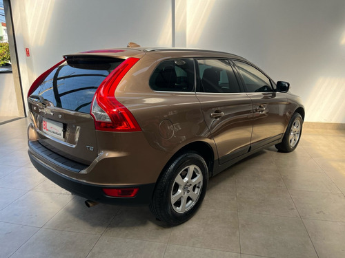 Volvo XC60 2.0 T5 COMFORT FWD TURBO GASOLINA 4P AUTOMÁTICO
