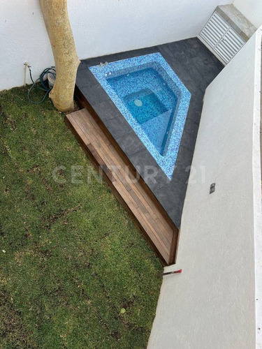Se Vende Casa Nueva En Privada En El Centro De Jiutepec, Morelos.