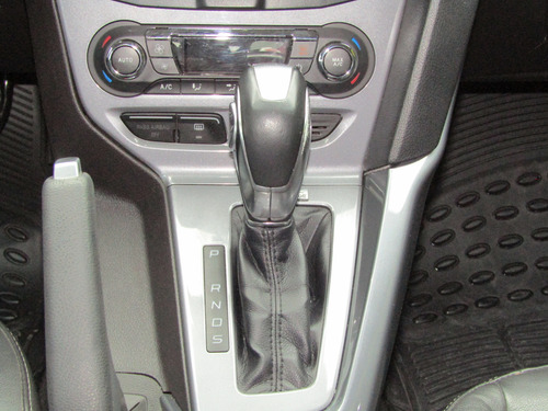 Ford Focus 2.0 Titanium At