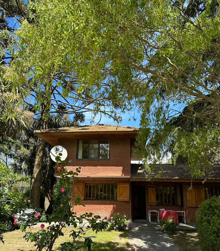 Casa En Sierra De Los Padres Frente Al Valle 