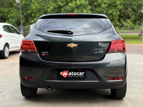 Chevrolet Onix 1.4 MPFI LTZ 8V FLEX 4P MANUAL