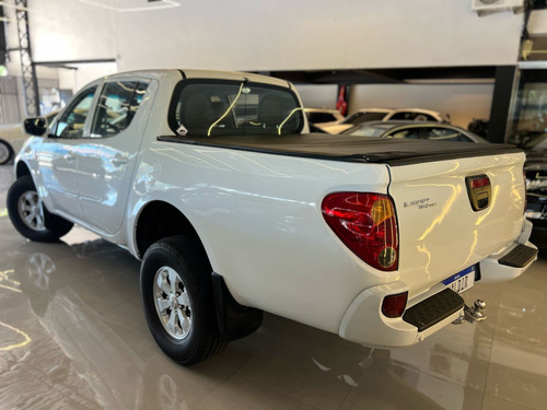 Mitsubishi L200 Triton GL 3.2 CD TB Int. Dies. Mec.