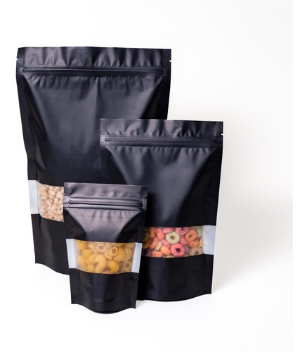 Imagen 1 de 6 de 100 Bolsa Stand Up Pouch Cierre Negro Mate Ventana De 50 Grs