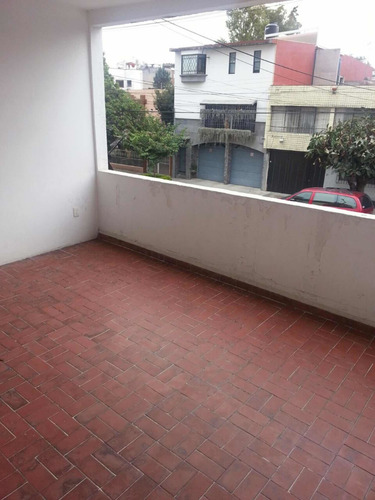 Magnífico Edificio Invluye 5 Departamentos! Trato Directo!!!