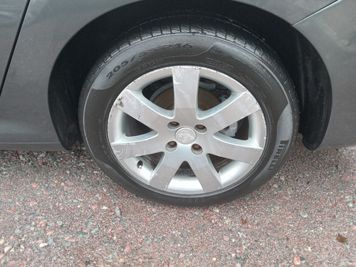 Peugeot 408 2.0 Allure 143cv