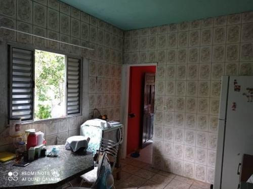 Chácara No Litoral Com 05 Dormitórios Em Peruíbe-sp 7882-pc