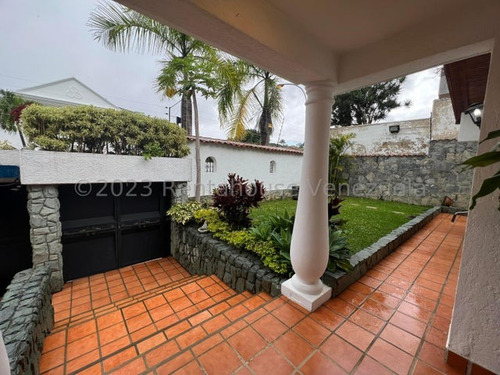 Se Vende Casa En La Tahona Mls #24-10580