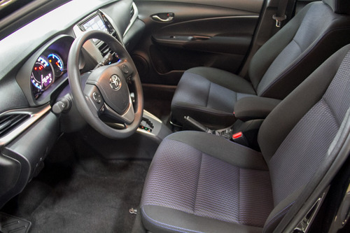 Toyota Yaris 1.5 Xl Plus Connect Cvt (flex)
