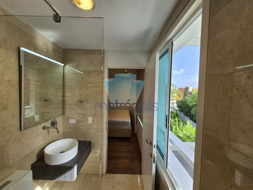 Vendo Fabuloso Apartamento. Los Palos Grandes. Piscina. Impecable. Minimalista.