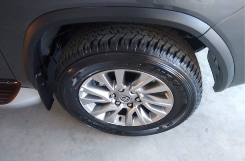Imagen 12 de 13 de Toyota Sw4 2021 2.8 Srx 177cv 4x4 7as At Okm