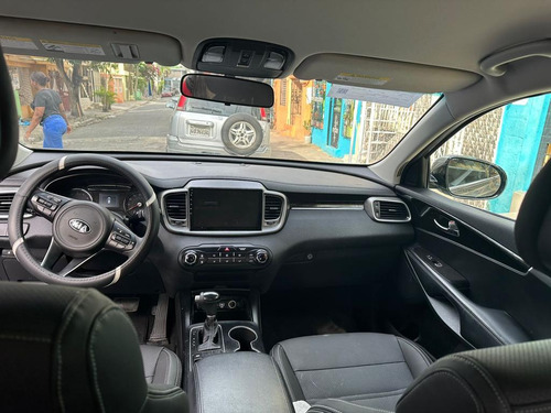 Imagen 13 de 15 de Kia Sorento Sorento Xl