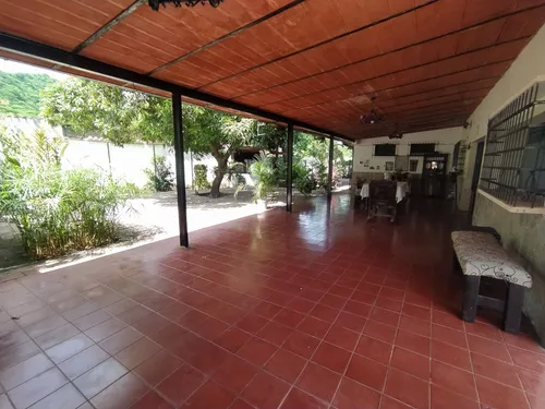 Quinta Barrio Sucre Para Acondicionar