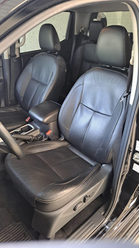 Nissan Frontier 2.3 Le Cab. Dupla 4x4 Aut. 4p