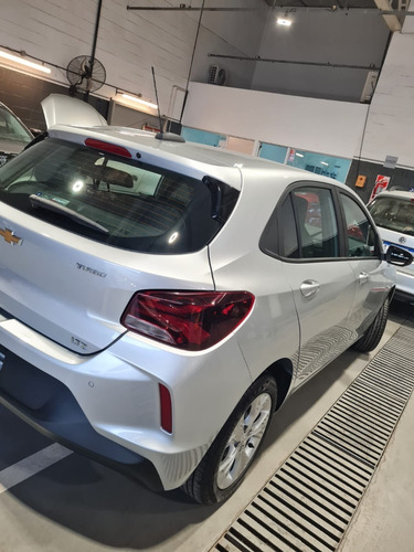 Imagen 8 de 25 de Nuevo Chevrolet Onix Ltz At 1.0t 5p Ad