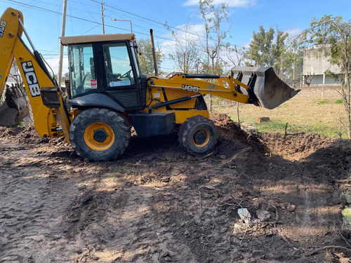 Imagen 5 de 15 de Alquiler De Retropala Jcb Minicargadora