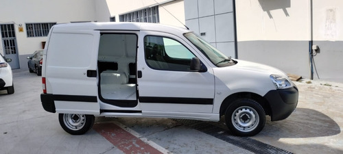 Imagen 20 de 21 de Peugeot Partner Furgón 1.6l Nafta My 2023