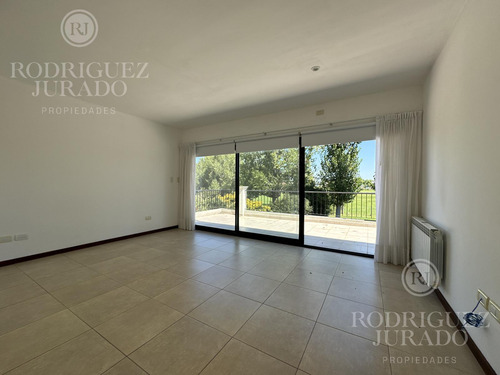 Casa En Venta Los Alamos Haras Santa Maria Con Fondo Libre!