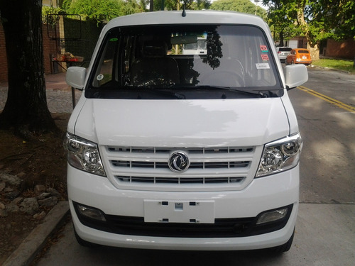 Imagen 8 de 25 de Dfsk C32 2023 1.5 Cab Doble