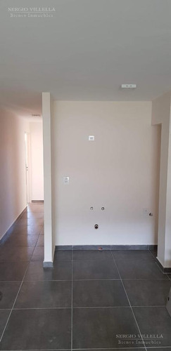 Imagen 5 de 17 de Departamento De Dos Dormitorios En Venta En Rosario