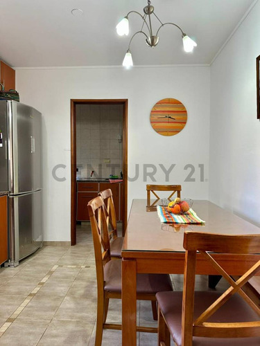 Casa En Venta En Barrio Privado, City Bell