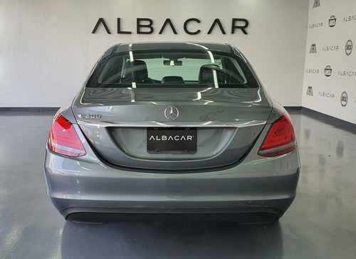 Imagen 4 de 15 de Mercedes Benz Clase C 2019 1.5 C 200 Exclusive Hybrid At