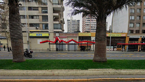 Arriendo Local Comercial Plaza Italia Salida Metro