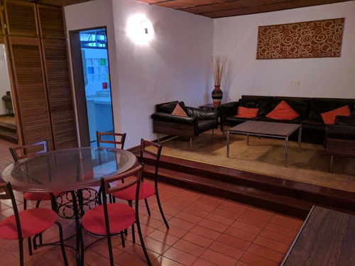 Imagen 4 de 15 de Casa En El Cafetal Av. Santa Ana Con Dos Anexos