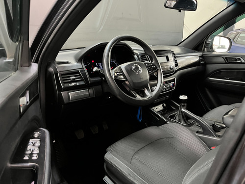 SsangYong Musso Grand 2.2 Mt