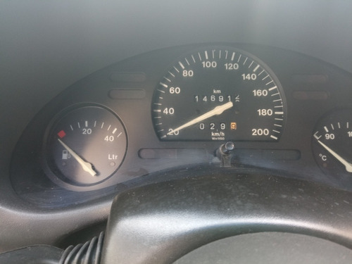 Imagem 10 de 15 de Chevrolet Corsa 1.0