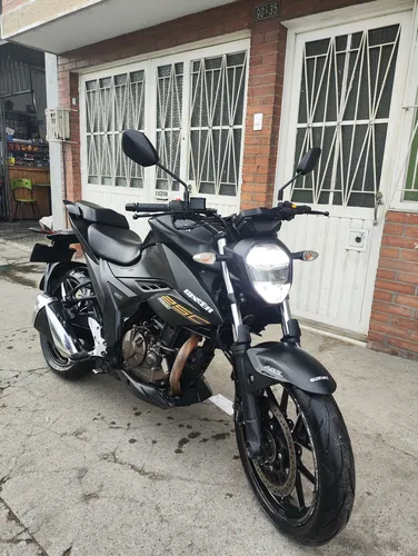Gixxer 250, Modelo 2022, Sin Choques, Todo Al Día.