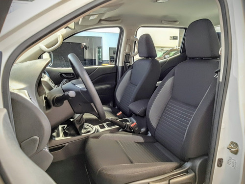 Imagen 13 de 15 de Renault Alaskan Confort 2.3tdi 4x4 2022 Rio Turbio (mac)