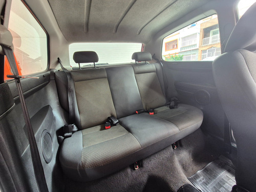 Volkswagen Fox 1.0 Trend Total Flex 3p