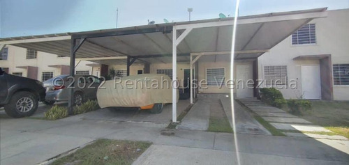  José López Vende  Casa En  Terrazas De La Ensenada Barquisimeto  Lara,  Venezuela. 2 Dormitorios  2 Baños  62 M² 