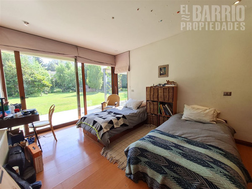 Casa En Venta De 4 Dorm. En Chicureo Poniente