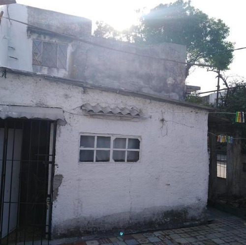 Casa A Reciclar En Muy Buena Zona!