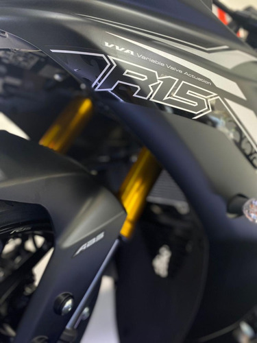 Yamaha R-15 Modelo 2025