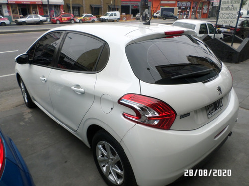 Peugeot 208 1.5 5p Allure Touchscreen 2015