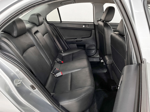 Mitsubishi Lancer HL-T 16V