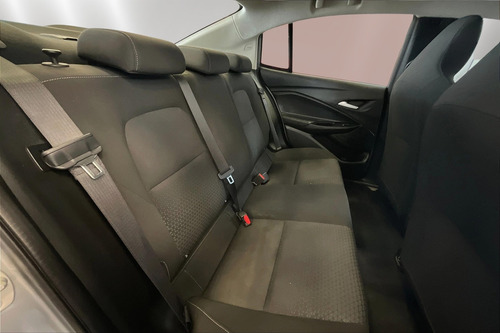 Chevrolet Onix 1.3 Lt Mt