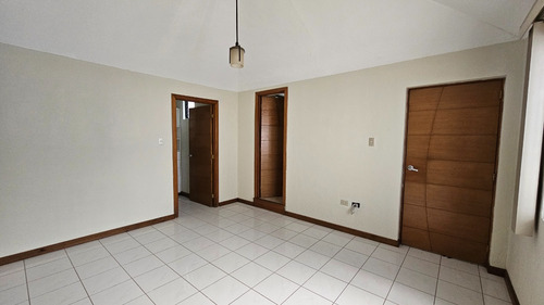Imagen 3 de 5 de Casa En Venta San Remo San Cristobal