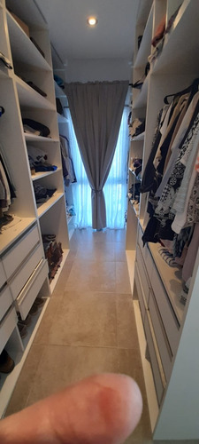Dueño Directo. Vendo Casa Dueño Directo, Vende En El Canton , Casa Moderna De Diseño Minimalista A La Laguna Con 40m De Costa Propios, Parque Y Piscina Con Solarium
