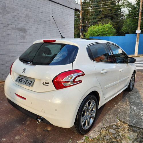 Peugeot 208 1.6 16v Griffe Flex Aut. 5p