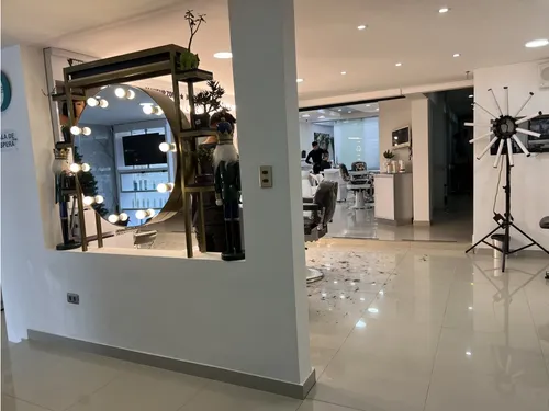 Se Arrienda Local-negocio Salón De Belleza En Santa Ana
