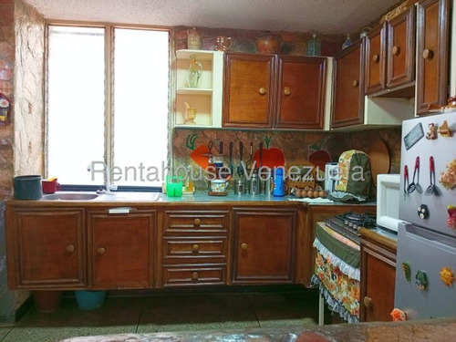 Yoselin Cabesas Vende Apartamento En La Mora 26-388 Yc