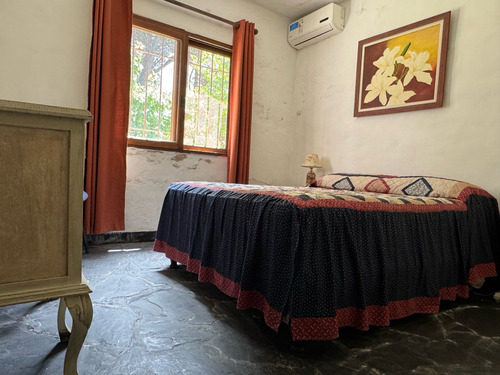 Casa En Venta En Carilo