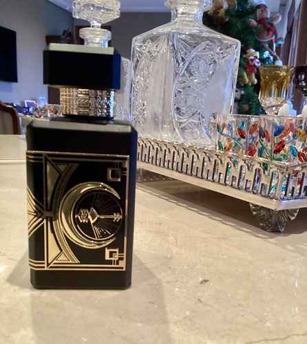 Perfume Initio Oud For Greatness 90 Ml, Novo, Sem Embalagem, Sem Uso . Original E Conferido Pelo Aplicativo Checkfresh.( Veja Demais Fotos)