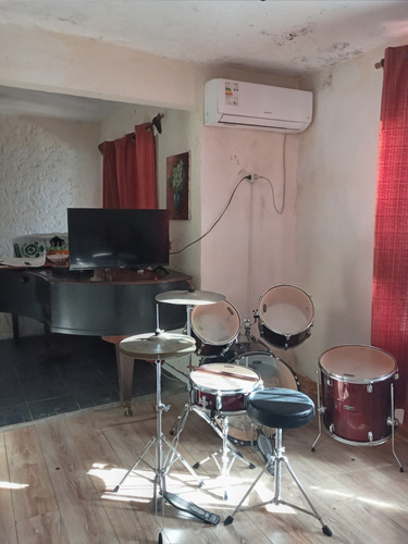 Casa De 2 Dormitorios Con Piscina Climatizada