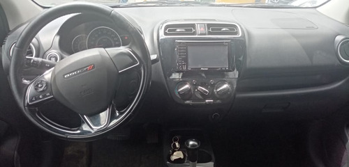 Imagen 7 de 14 de Dodge Attitude Sxt Cvt 2018