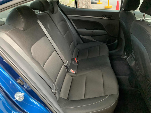 Imagen 13 de 15 de Hyundai Elantra 2017 2.0 Gls Premium At