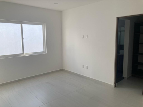 Casa En Venta En Mision San Jerónimo En Queretaro